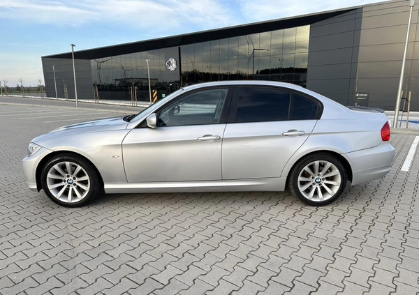 BMW Seria 3 cena 24900 przebieg: 195000, rok produkcji 2009 z Kępno małe 211